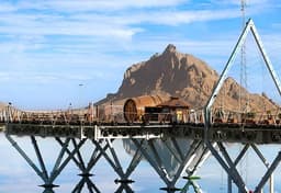 کافه دریاچه